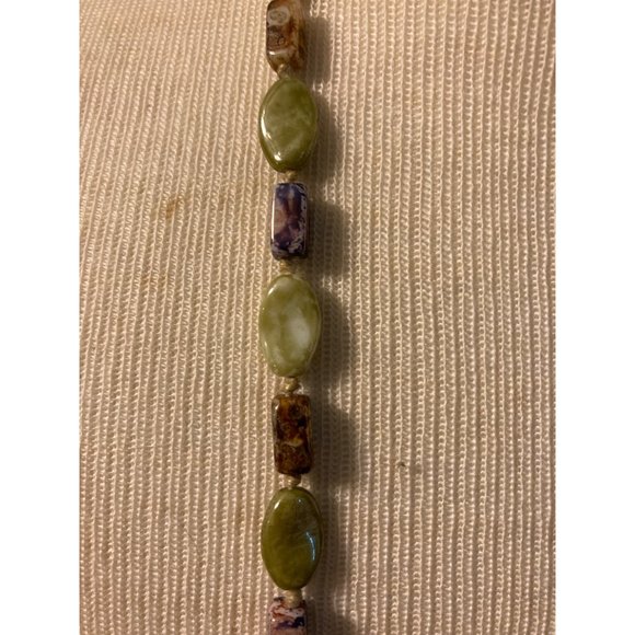 Costume Jewelry Multicolor Stone String Necklace 26 inches long - Picture 4 of 4